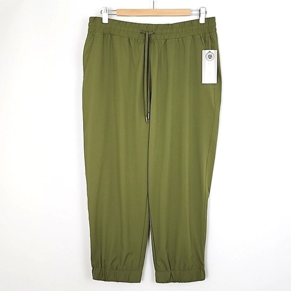 NWT Mondetta Women's Mayfly All Day Capri Jogger Green Large